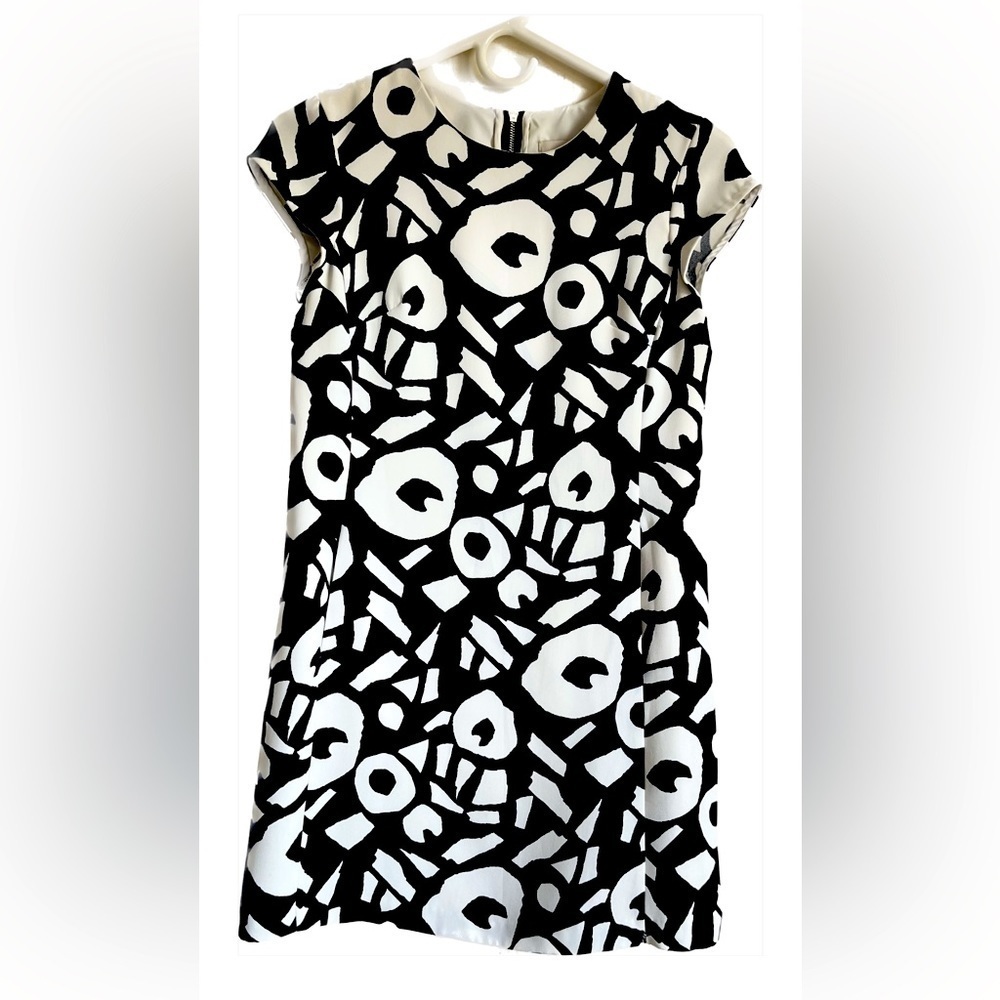 LOFT Geometric Patterned Mini Dress with Pockets | Deep Navy & White | 0…